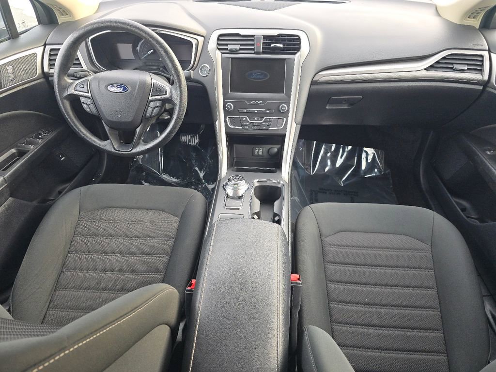 Used 2020 Ford Fusion SE image 19