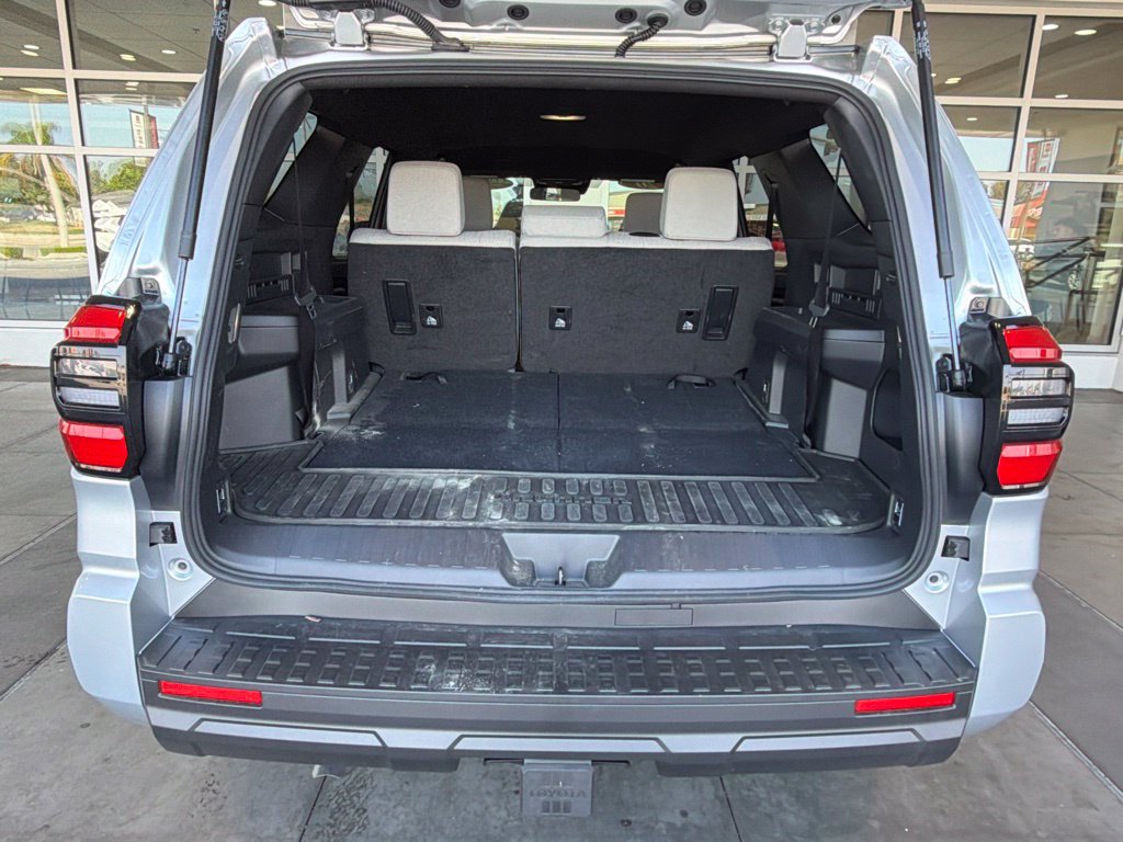 Certified 2026 Toyota 4Runner SR5 AWD/4WD image 16