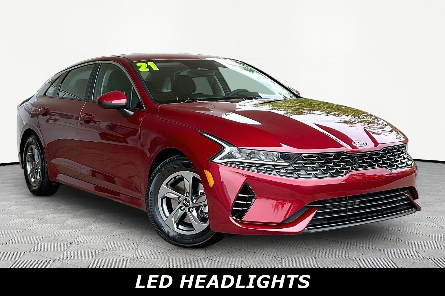 Used 2021 Kia K5 LXS FWD image 3