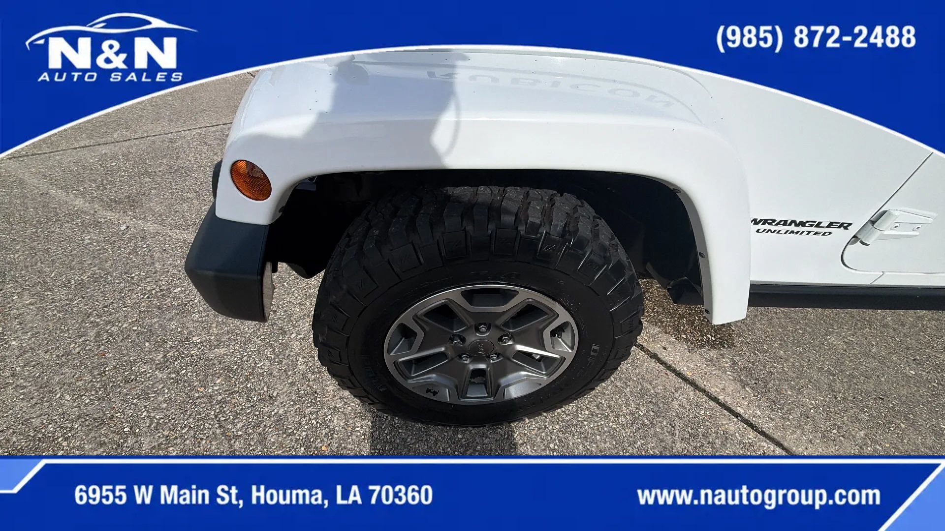 Used 2015 Jeep Wrangler Unlimited Rubicon w/ Connectivity Group AWD/4WD image 10
