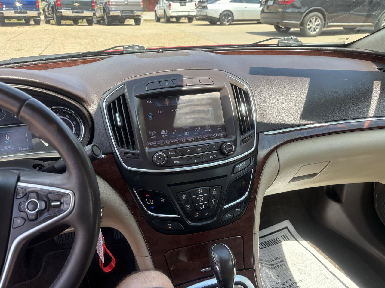 Used 2017 Buick Regal Sport Touring FWD image 10
