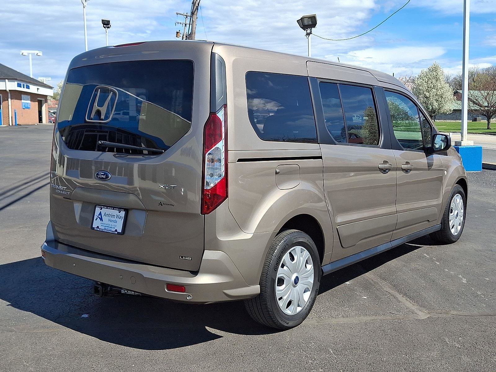 Used 2019 Ford Transit Connect XLT image 6