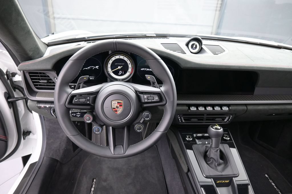 Certified 2024 Porsche 911 GT3 RS RWD image 19