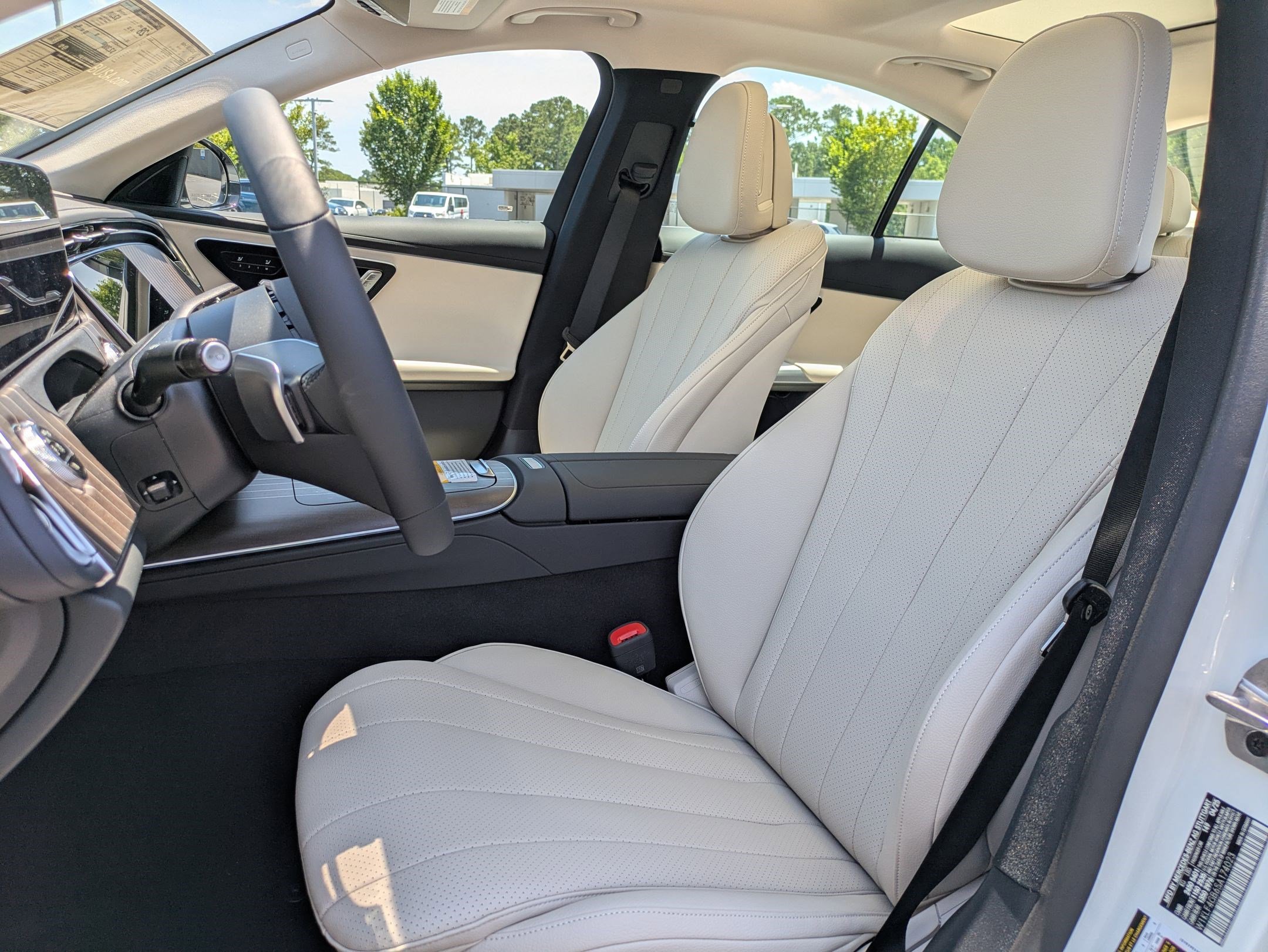 New 2025 Mercedes-Benz E 350 Sedan image 16