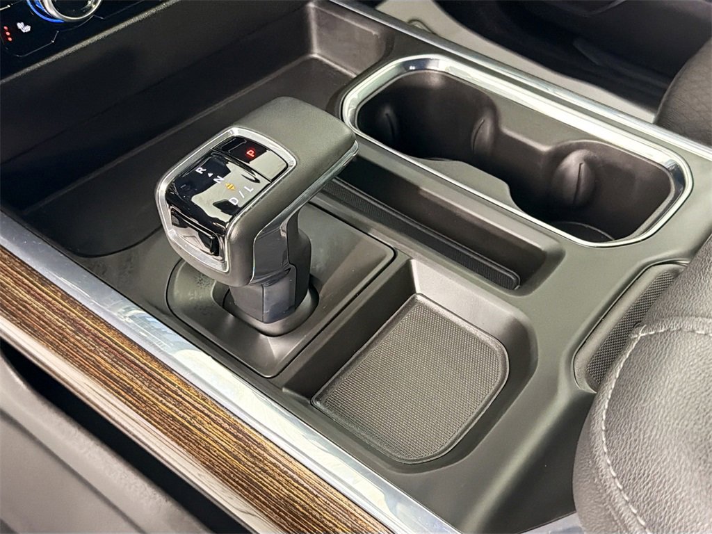 Used 2024 GMC Sierra 1500 Elevation w/ Preferred Package image 15