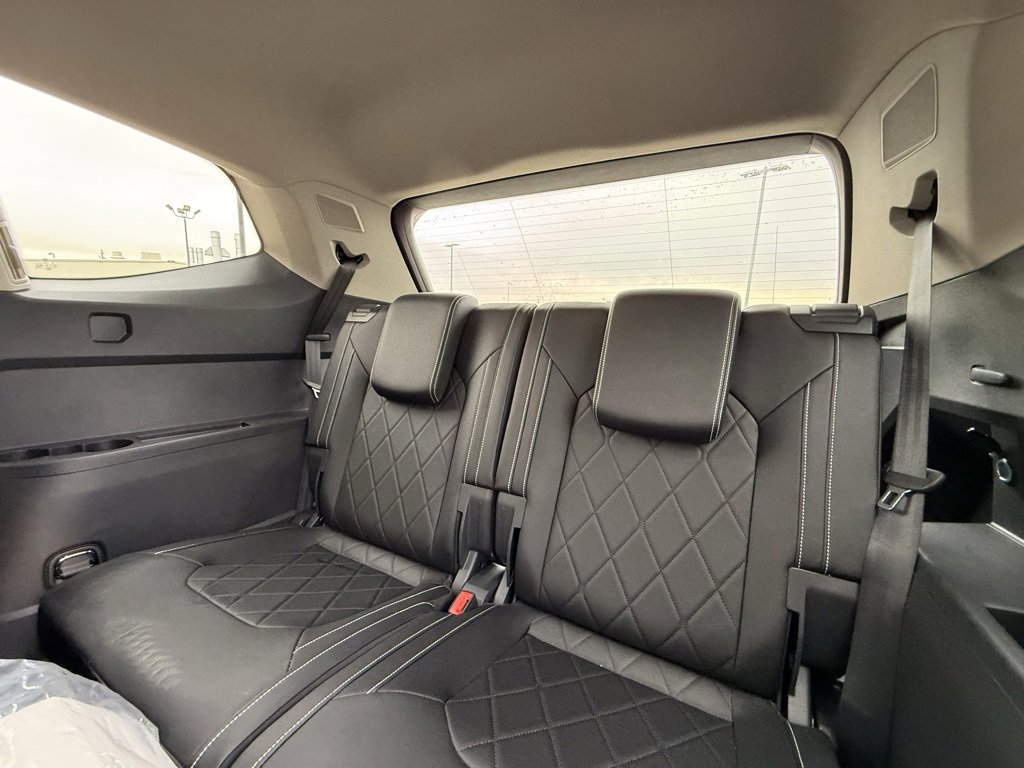 Used 2025 Volkswagen Atlas SEL Premium R-Line image 9