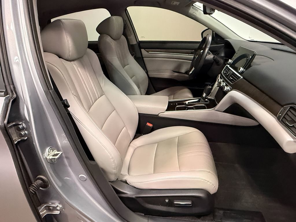 Used 2018 Honda Accord EX-L image 13