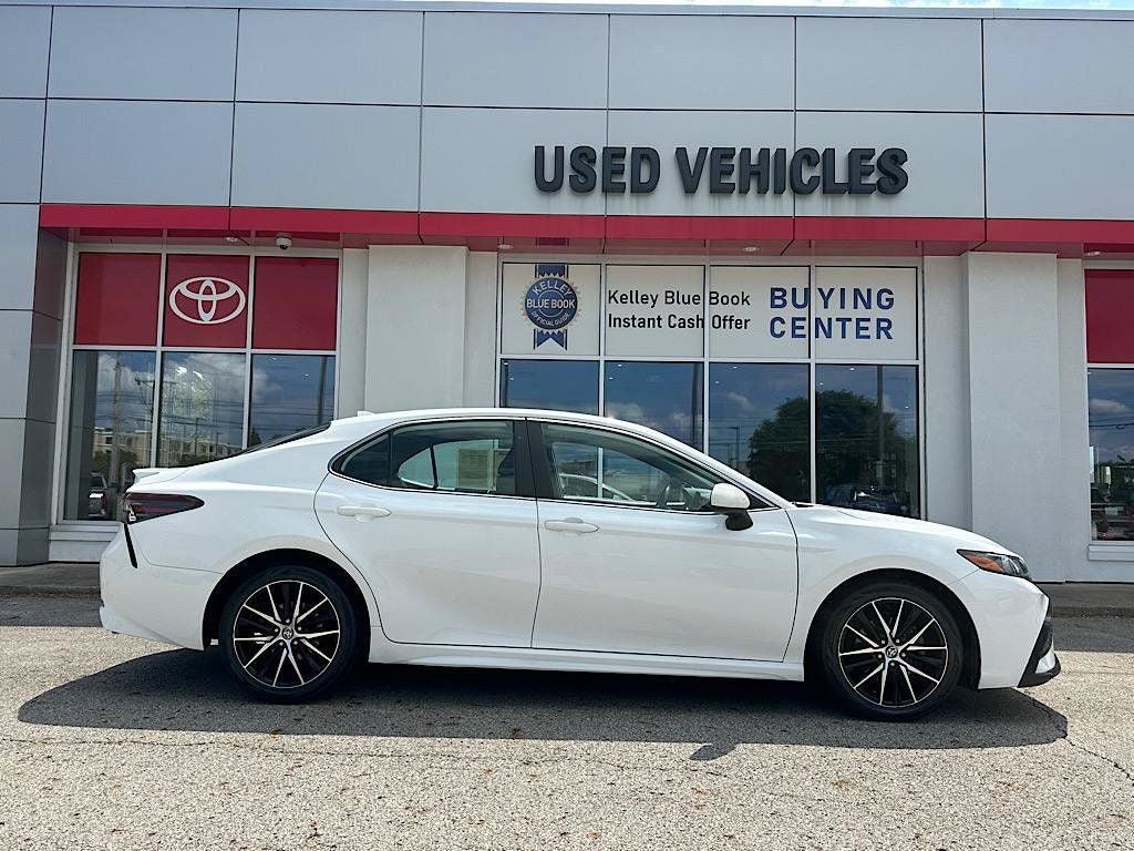 Certified 2021 Toyota Camry SE FWD image 7