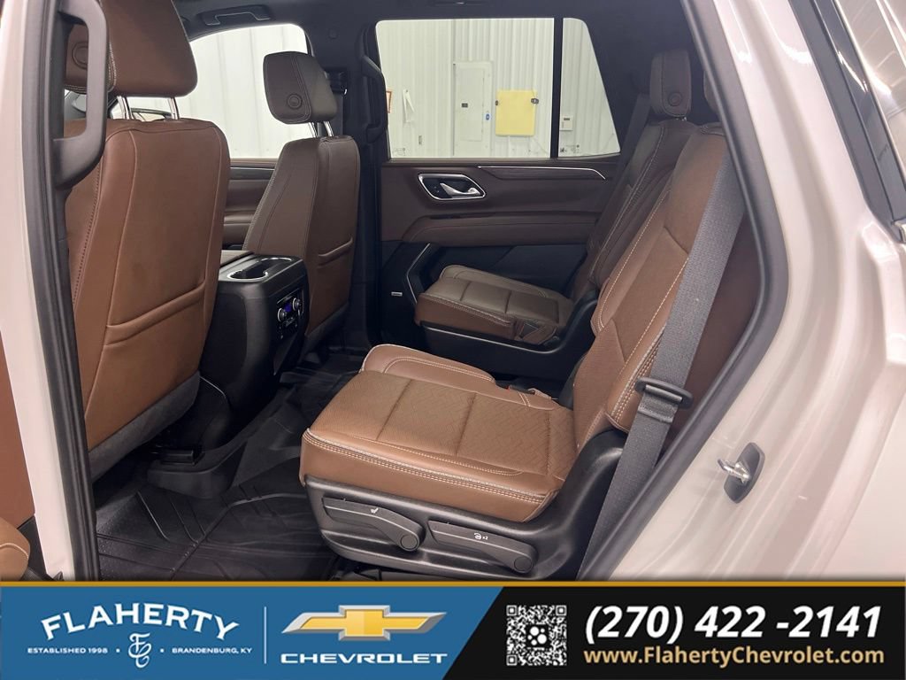 Used 2024 Chevrolet Tahoe High Country AWD/4WD image 11