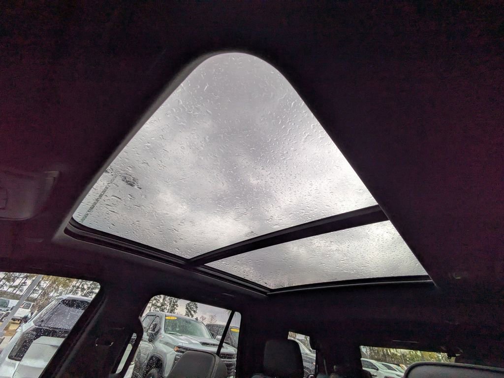 Used 2022 Chevrolet Tahoe RST w/ Sport Performance Package image 22