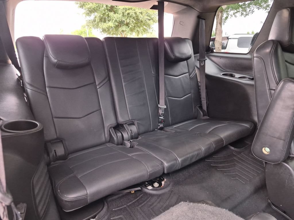 Used 2018 Cadillac Escalade Platinum AWD/4WD image 35