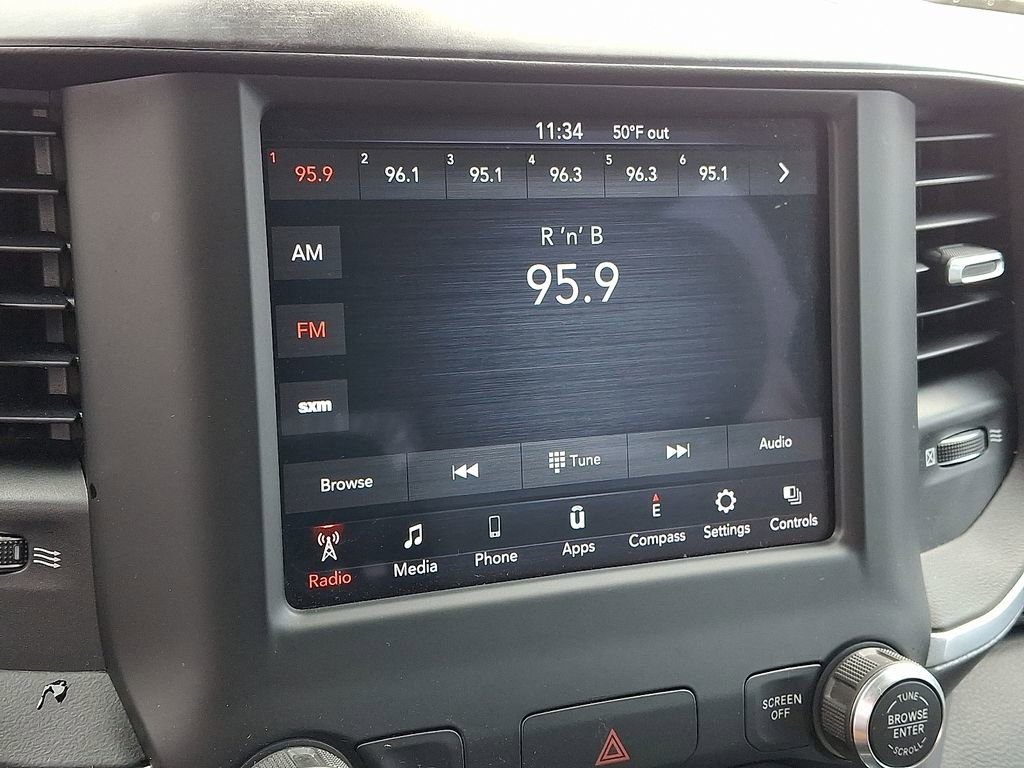 Used 2019 RAM 1500 Big Horn image 16