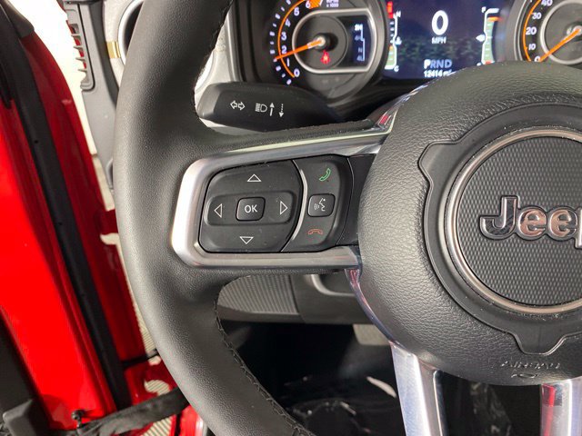 Used 2026 Jeep Wrangler Unlimited Sahara AWD/4WD image 24