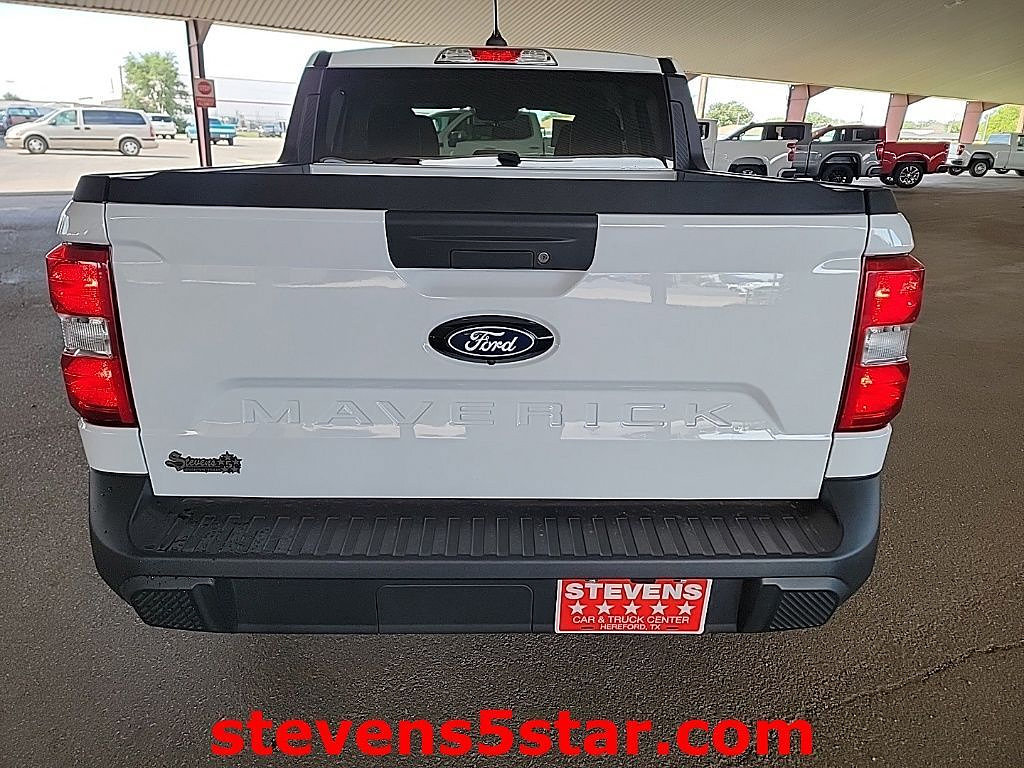 Used 2025 Ford Maverick XL w/ Equipment Group 102A AWD/4WD image 9