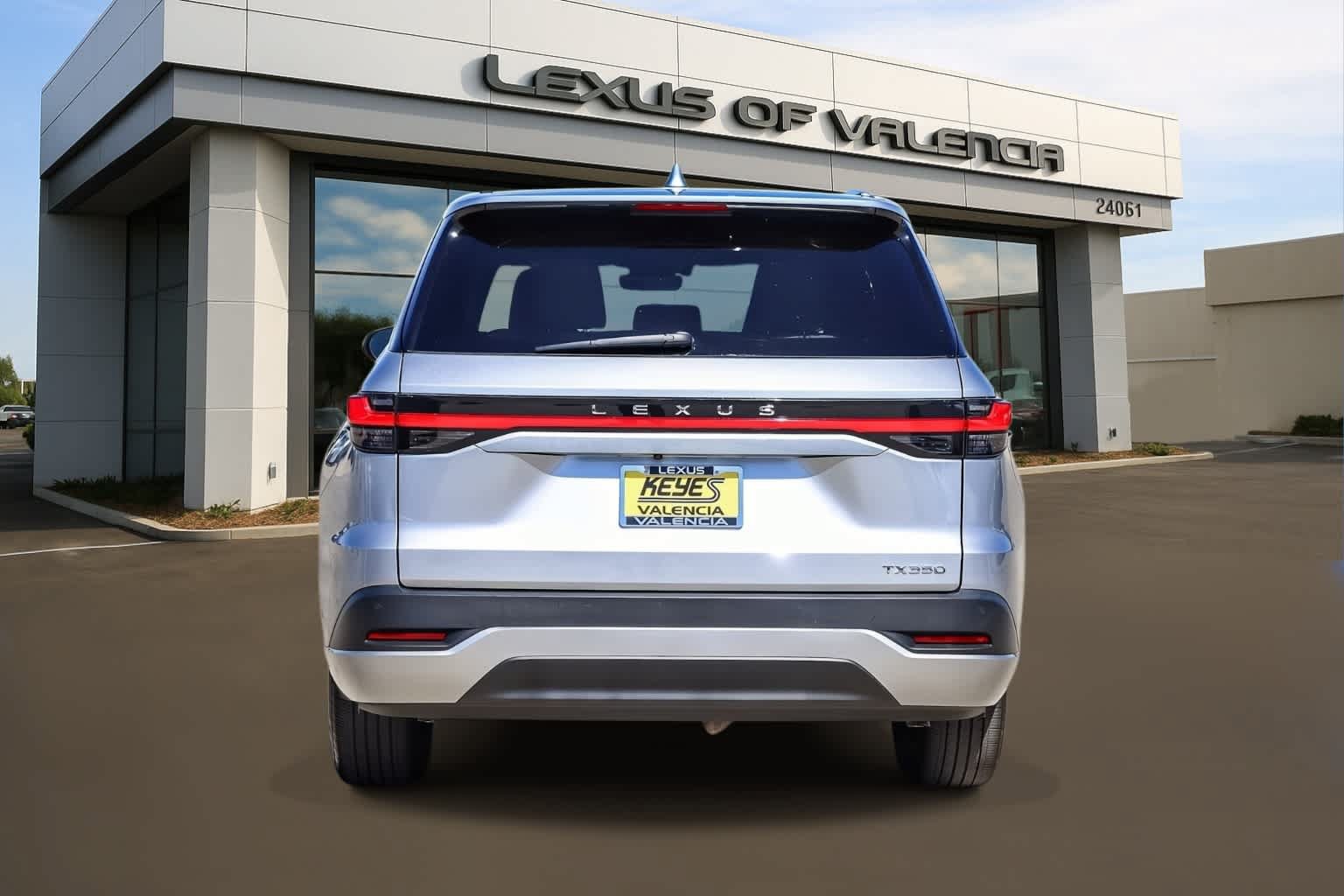 Used 2025 Lexus TX 350 FWD w/ Technology Package image 3