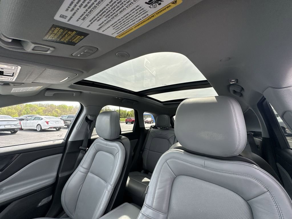 Used 2020 Lincoln Corsair Reserve w/ Elements Package FWD image 22