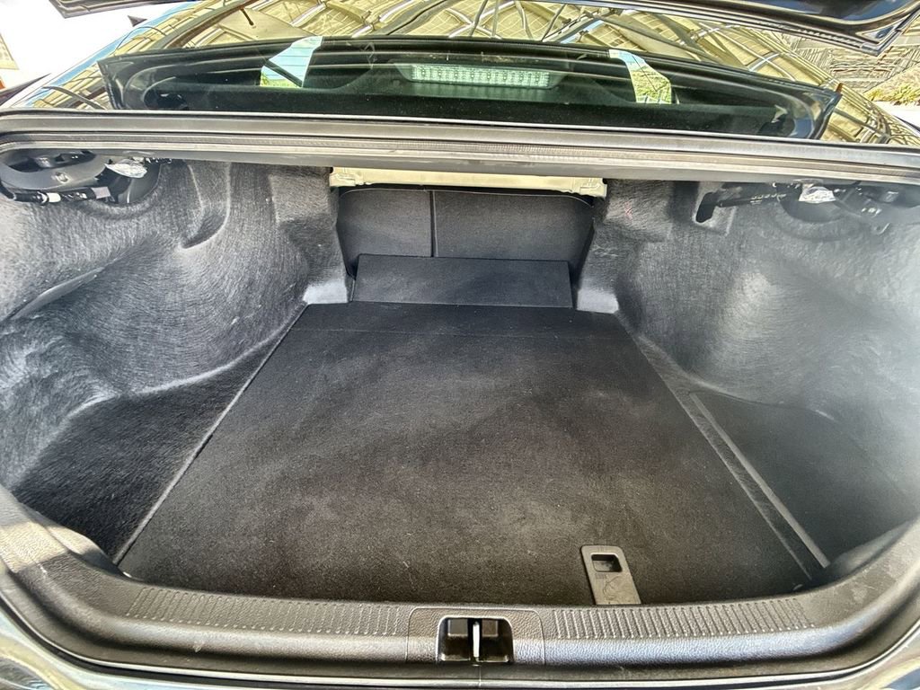 Used 2025 Toyota Camry SE image 18