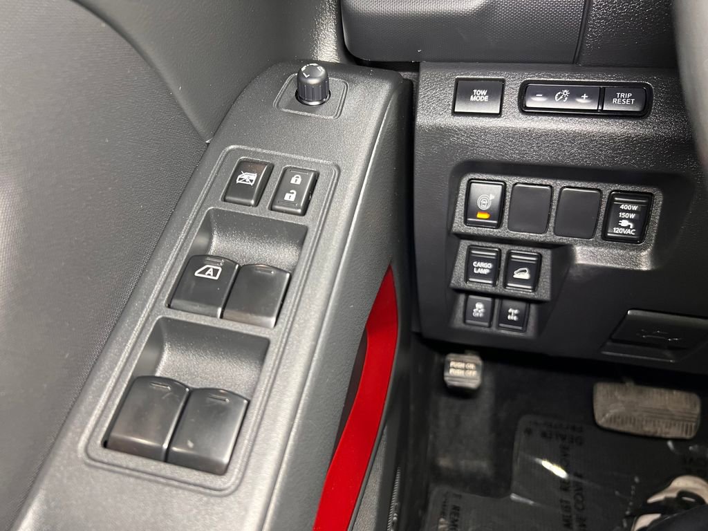 Used 2024 Nissan Frontier PRO-4X w/ Pro Premium Package image 15