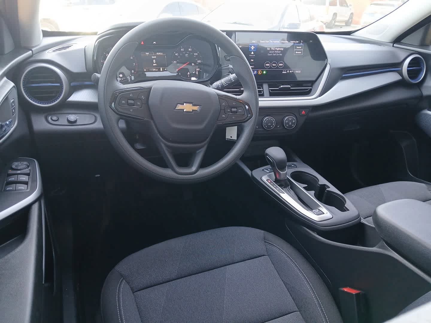 New 2026 Chevrolet Trax LS w/ LS Convenience Package FWD image 18