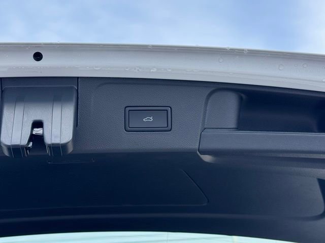 New 2026 Volkswagen Atlas SEL Premium R-Line image 22