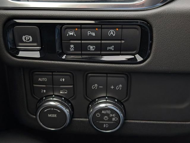 New 2026 GMC Yukon Elevation image 24