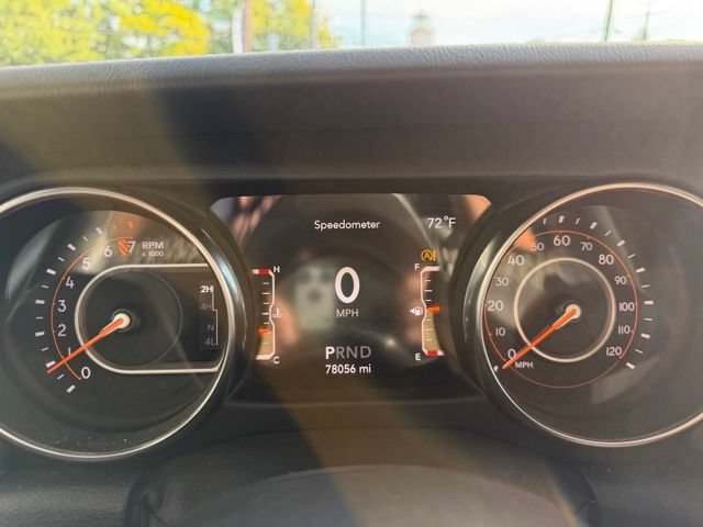 Used 2019 Jeep Wrangler Unlimited Sahara w/ LED Lighting Group AWD/4WD image 32