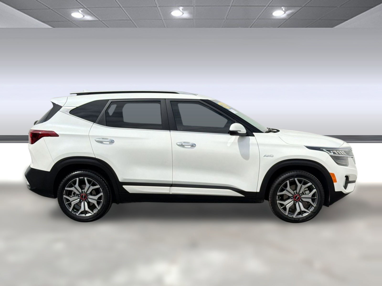 Used 2022 Kia Seltos SX w/ Sunroof Package AWD/4WD image 8