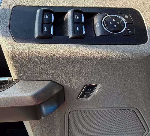 Used 2015 Ford F150 XLT w/ Equipment Group 301A Mid RWD image 22