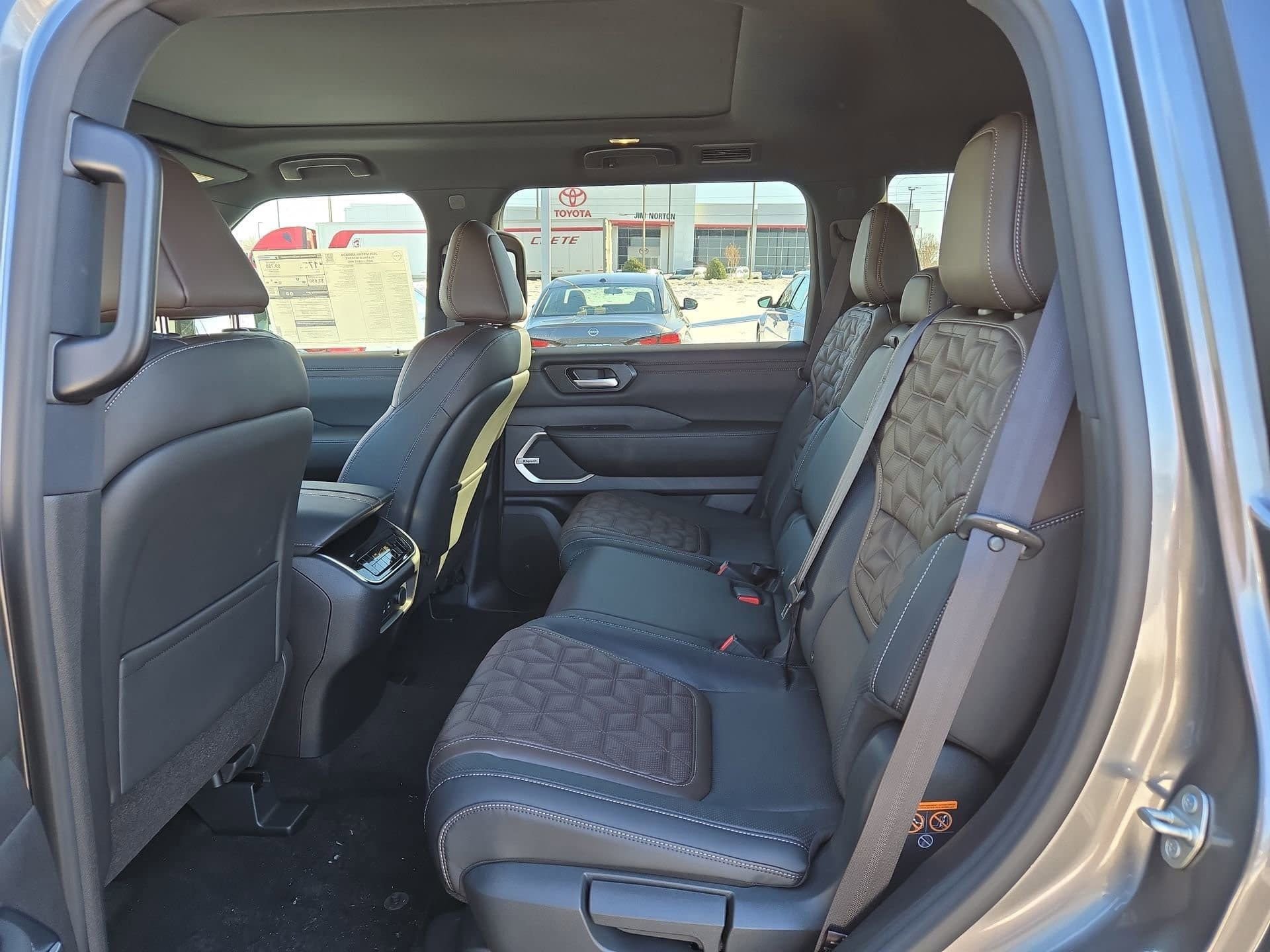 New 2026 Nissan Armada Platinum Reserve image 17