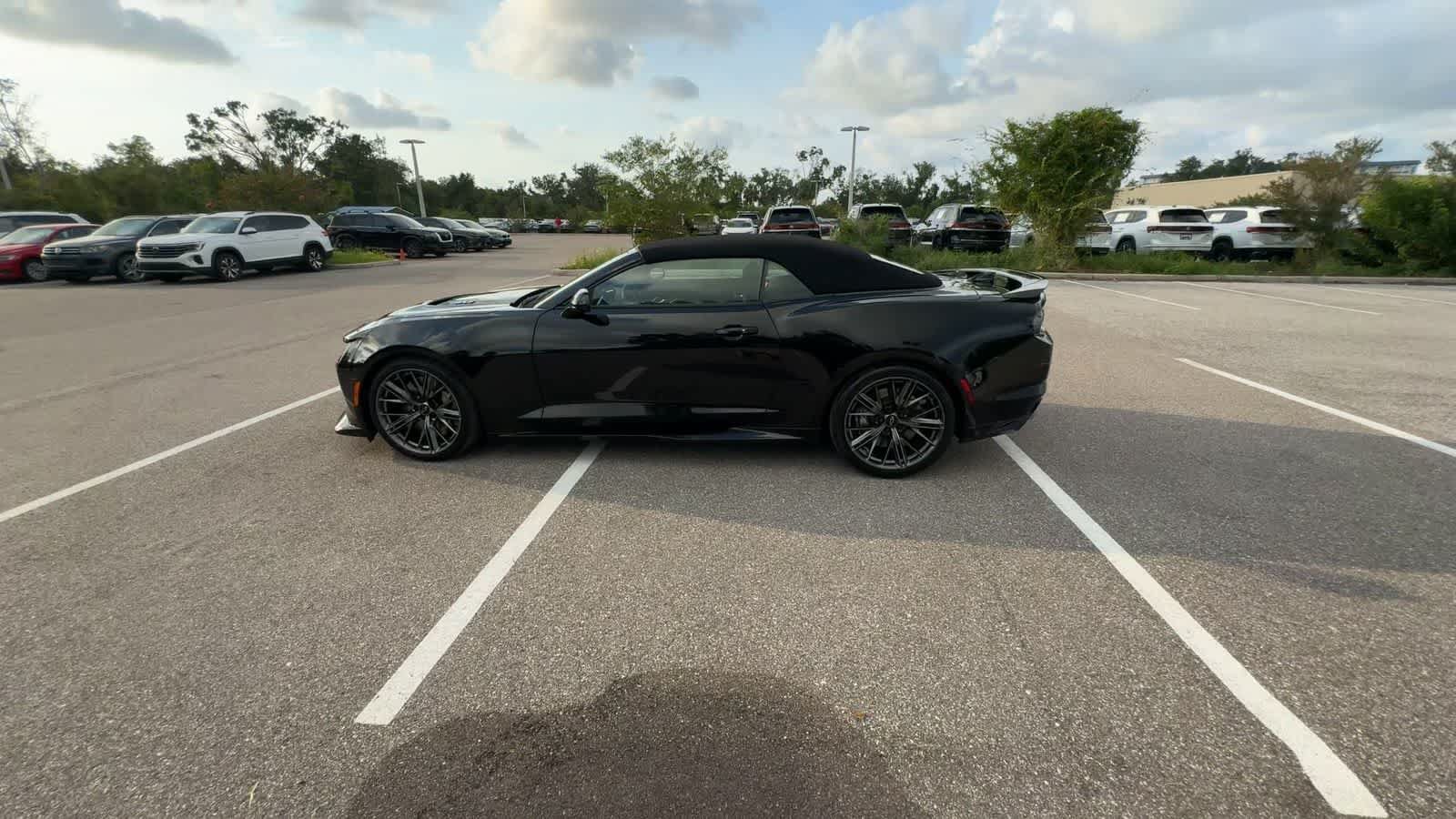 Used 2022 Chevrolet Camaro ZL1 RWD image 5