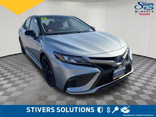 Used 2022 Toyota Camry XSE w/ Navigation Upgrade Package image 3