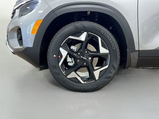 New 2026 Kia Seltos EX FWD image 31