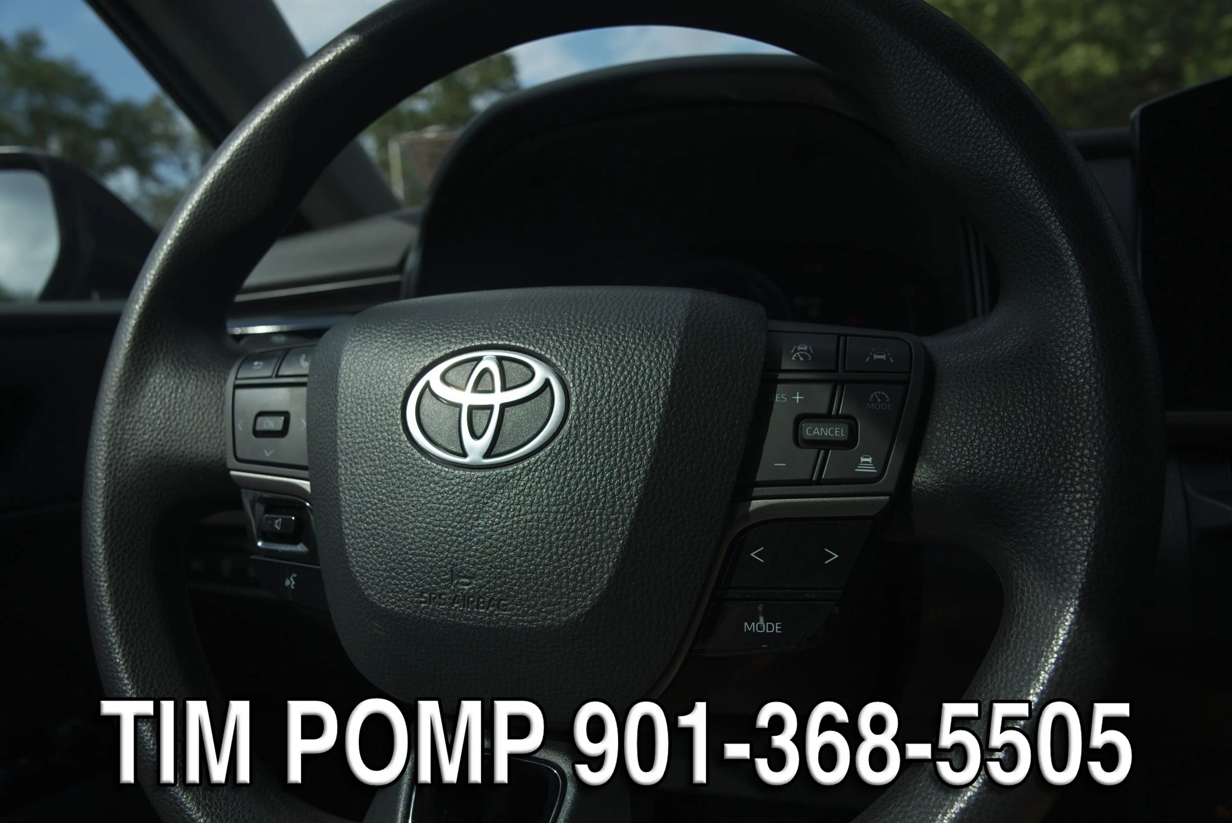 Used 2025 Toyota Camry LE FWD image 27