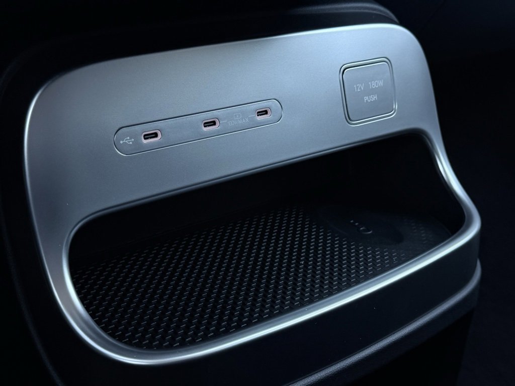 New 2026 Hyundai Ioniq 9 Calligraphy image 18