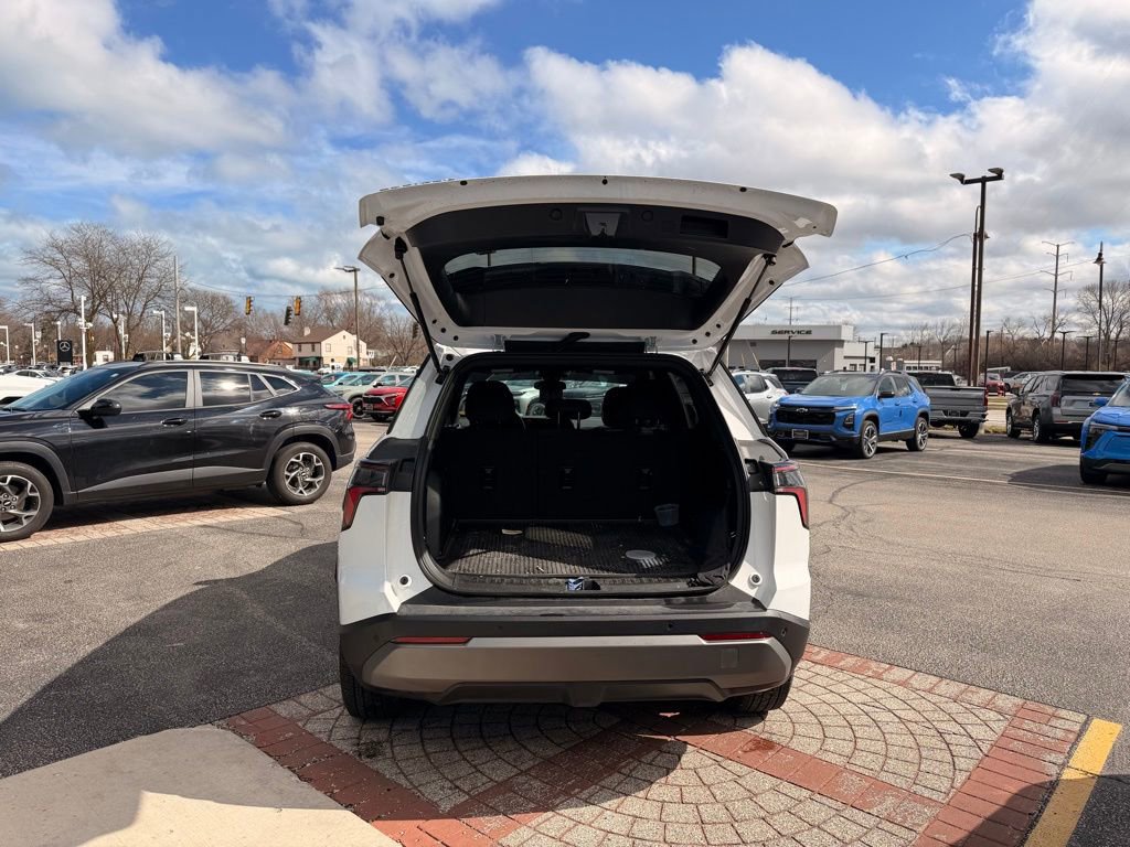 Certified 2026 Chevrolet Equinox LT w/ LPO, Floor Liner Package image 24