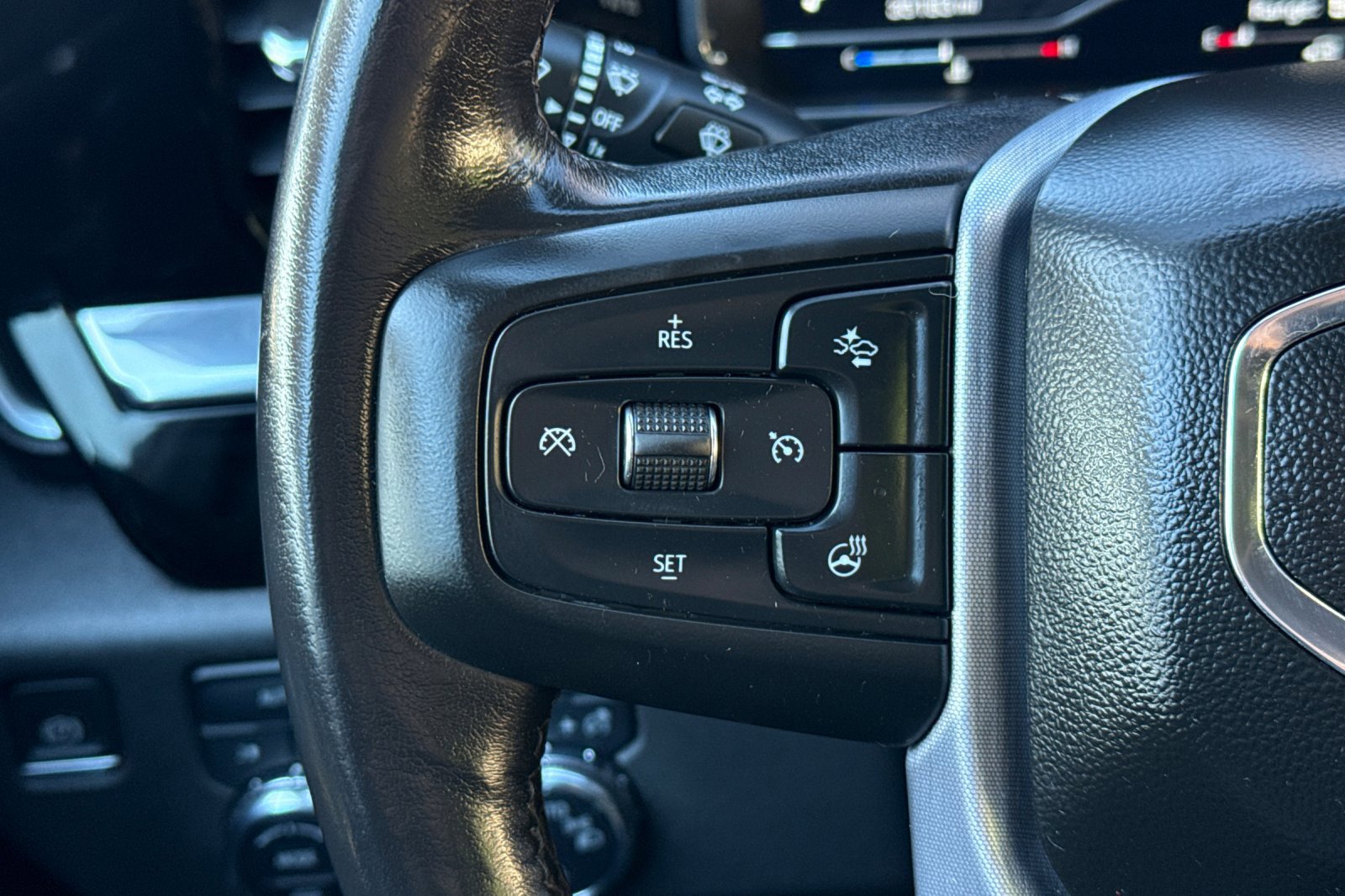 Used 2022 GMC Sierra 1500 SLE image 29