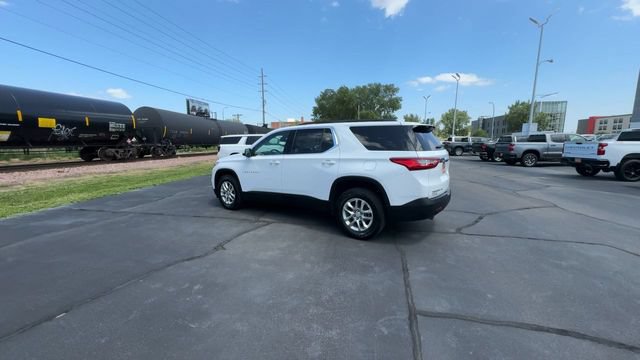Used 2020 Chevrolet Traverse LT w/ Driver Confidence II Package AWD/4WD image 6