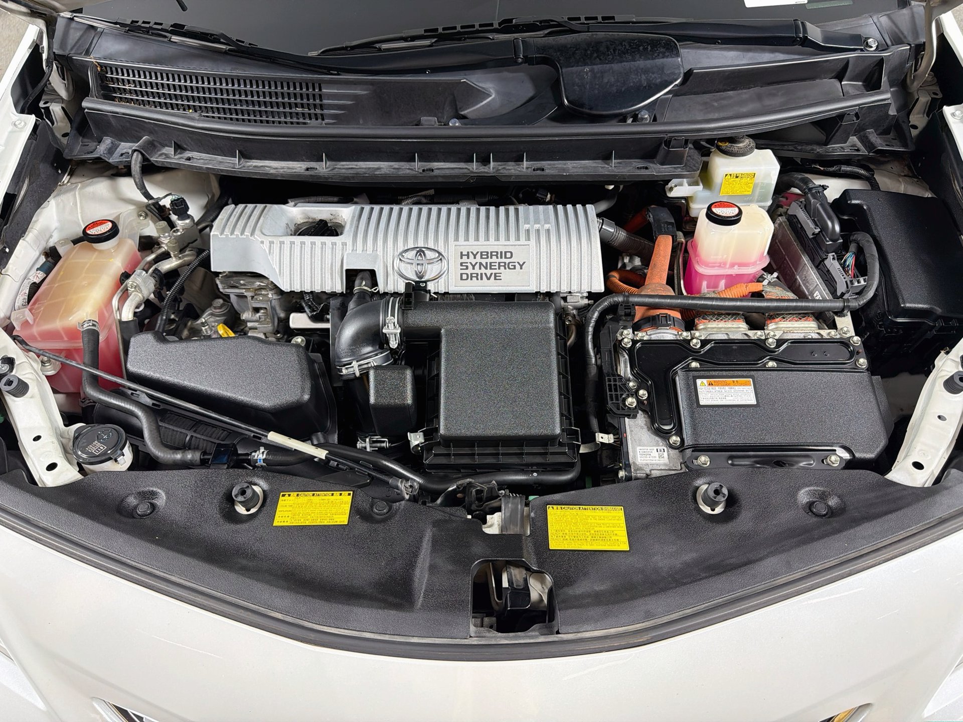 Used 2014 Toyota Prius V Five FWD image 30