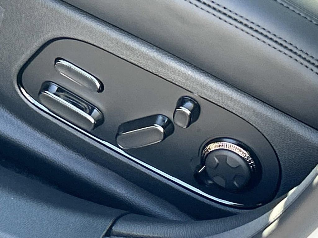 New 2026 Genesis G90 3.5T Prestige image 21