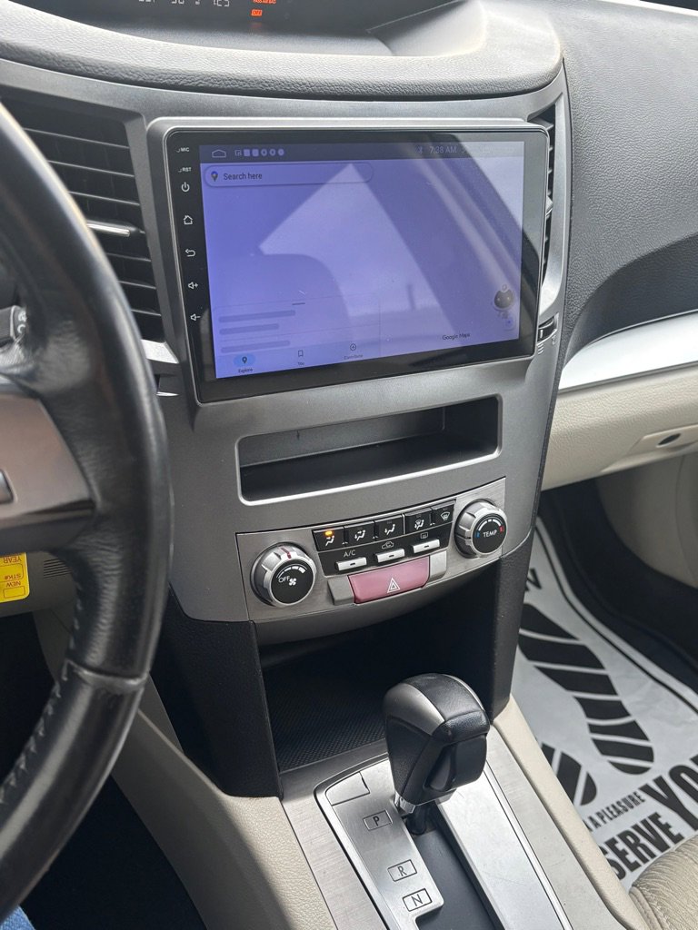 Used 2010 Subaru Outback 2.5i Premium image 14