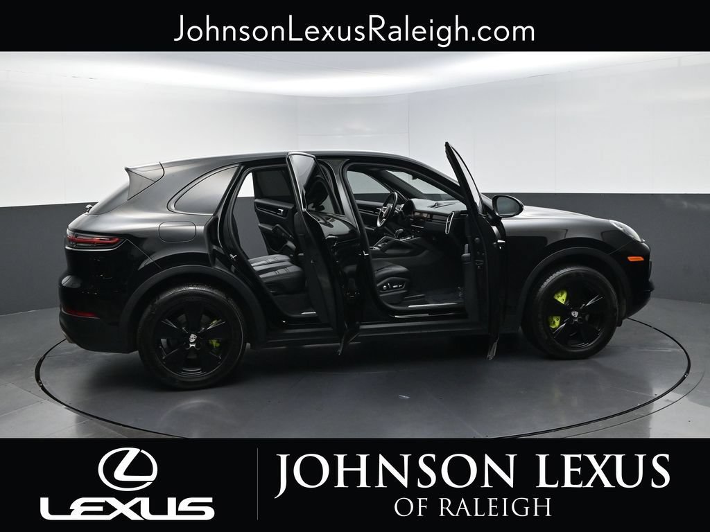 Used 2020 Porsche Cayenne AWD/4WD image 33