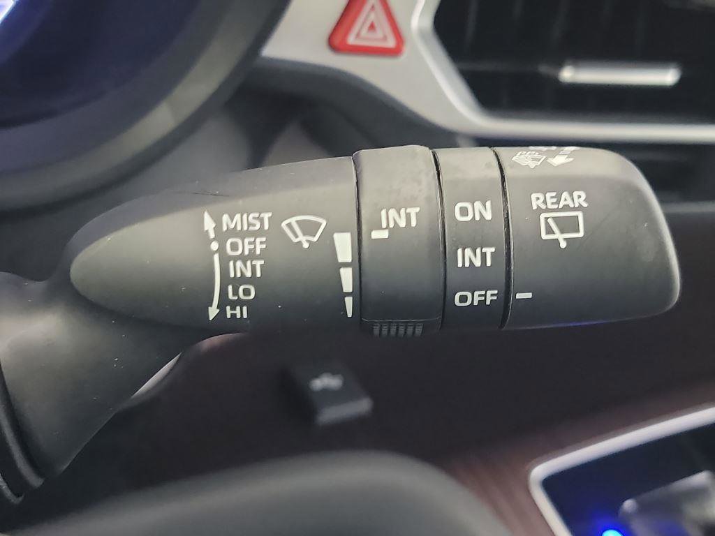 Used 2021 Toyota Sienna XLE image 31