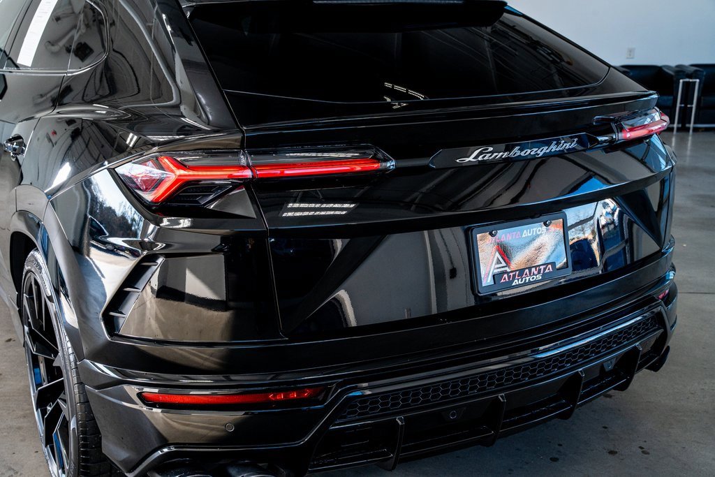 Used 2021 Lamborghini Urus image 24