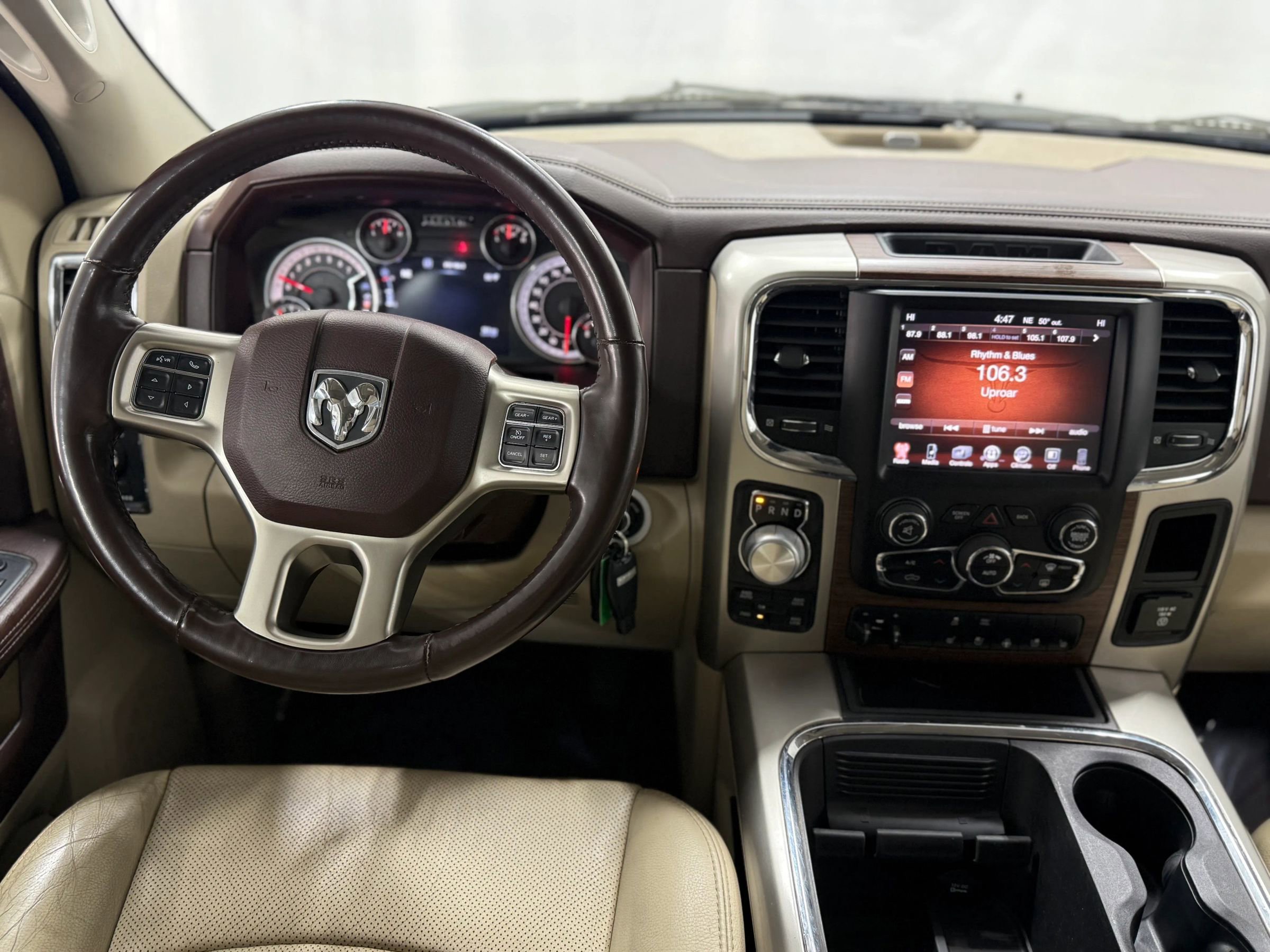 Used 2016 RAM 1500 Laramie image 15