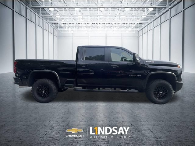 New 2026 Chevrolet Silverado 2500 ZR2 AWD/4WD image 9