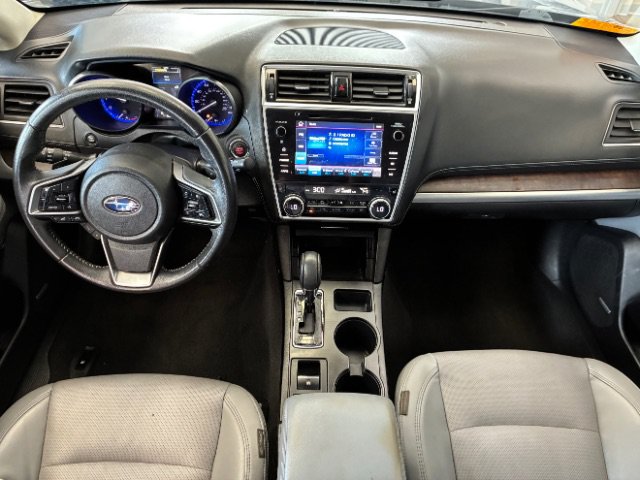 Used 2019 Subaru Outback 2.5i Limited AWD/4WD image 3