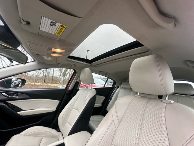 Used 2017 MAZDA MAZDA3 Grand Touring image 25