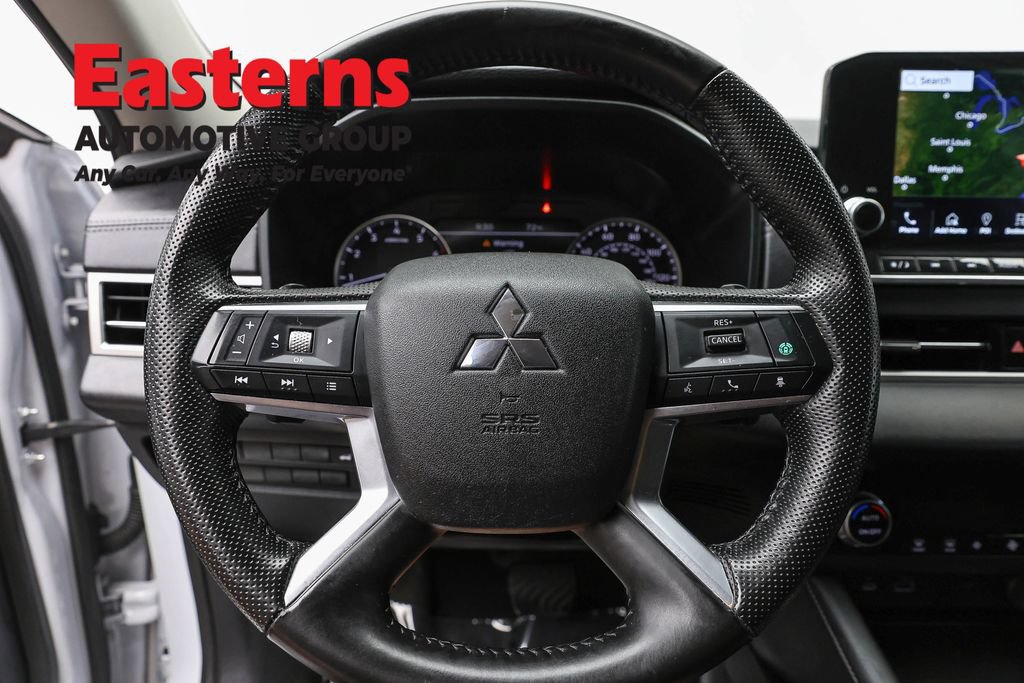 Used 2024 Mitsubishi Outlander SE AWD/4WD image 10