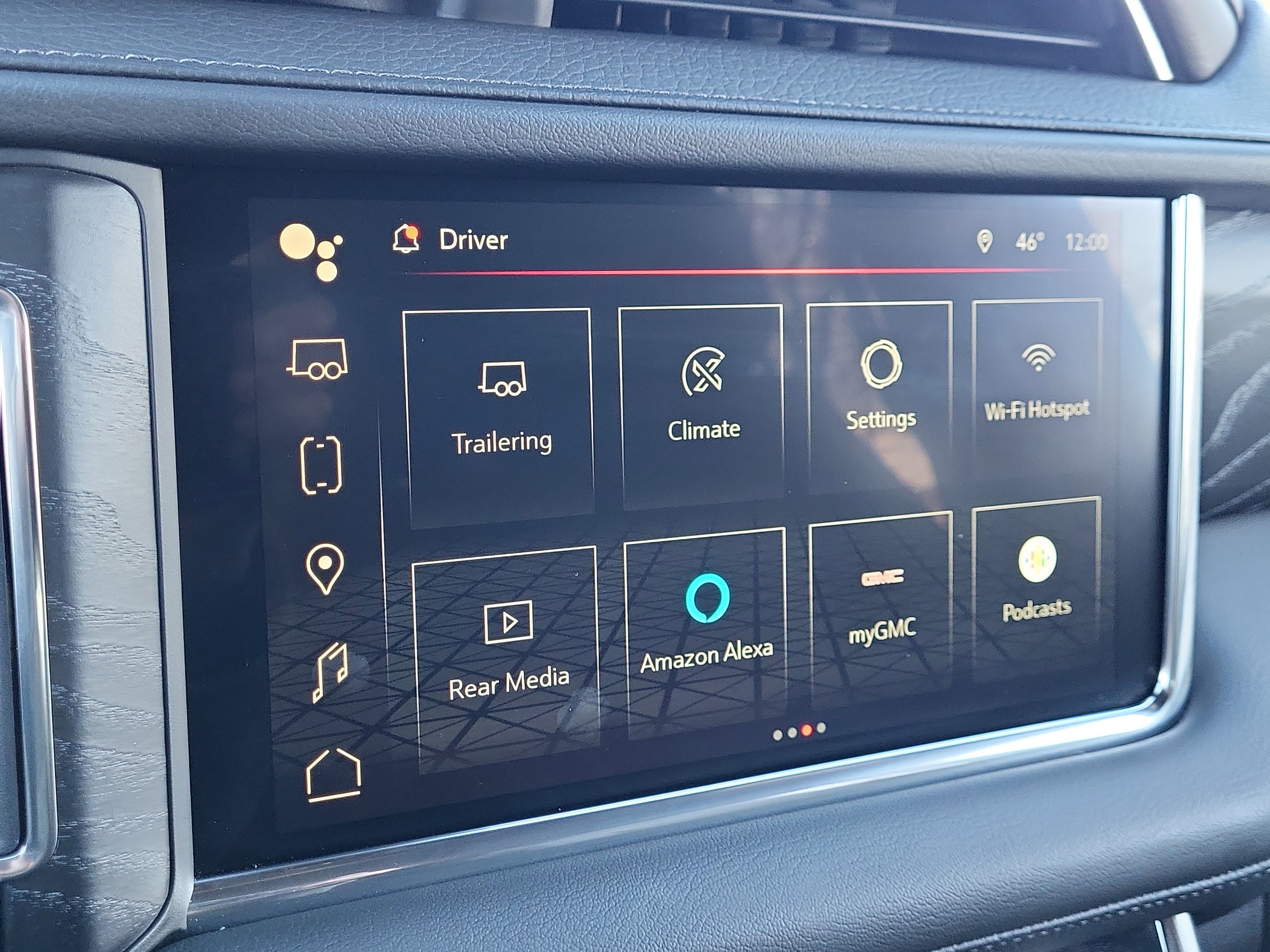 Used 2024 GMC Yukon Denali w/ Advanced Technology Package image 23