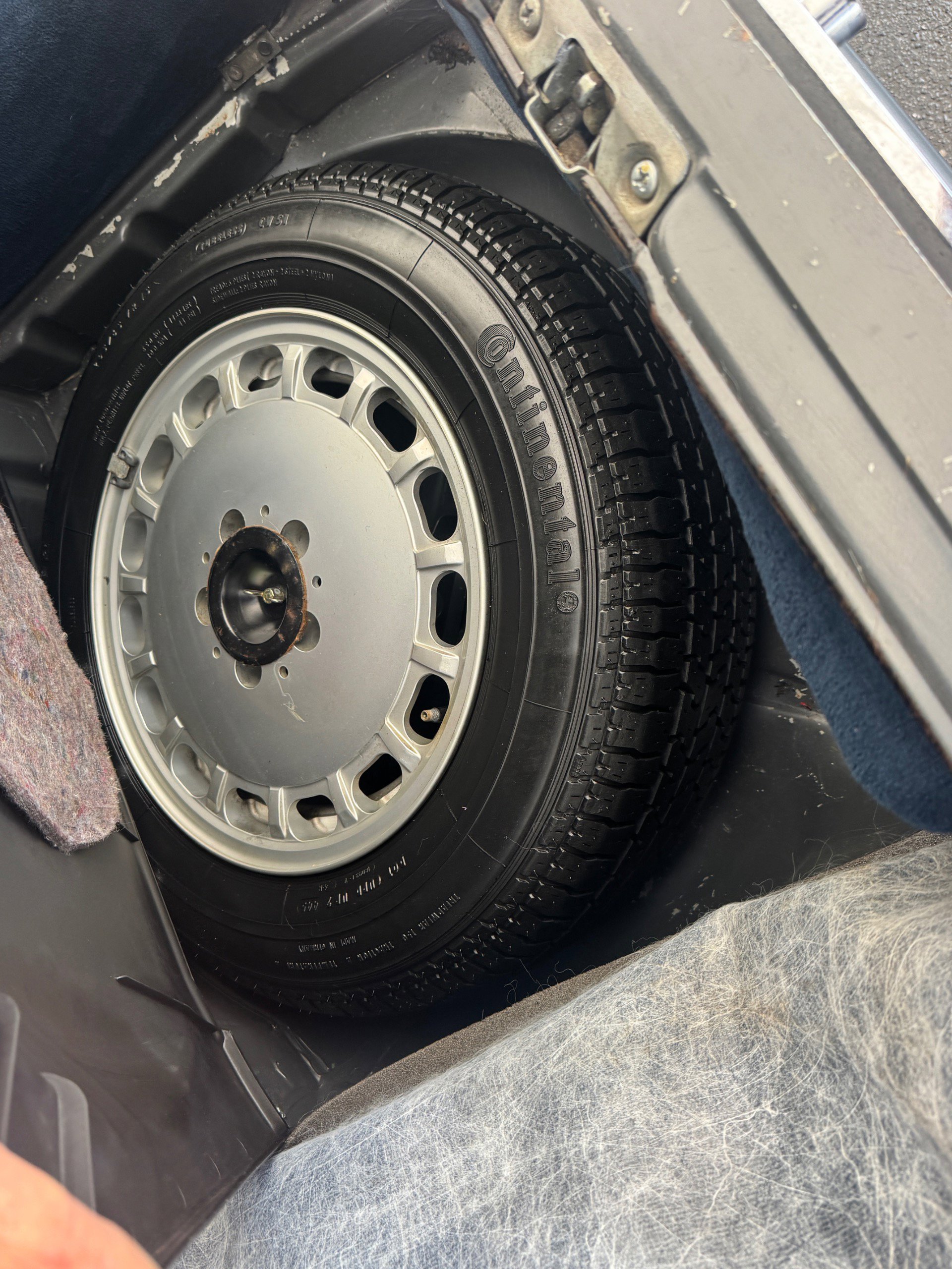 Used 1986 Mercedes-Benz 560 SL image 40